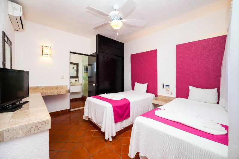 Nina Hotel Playa Del Carmen Exterior photo